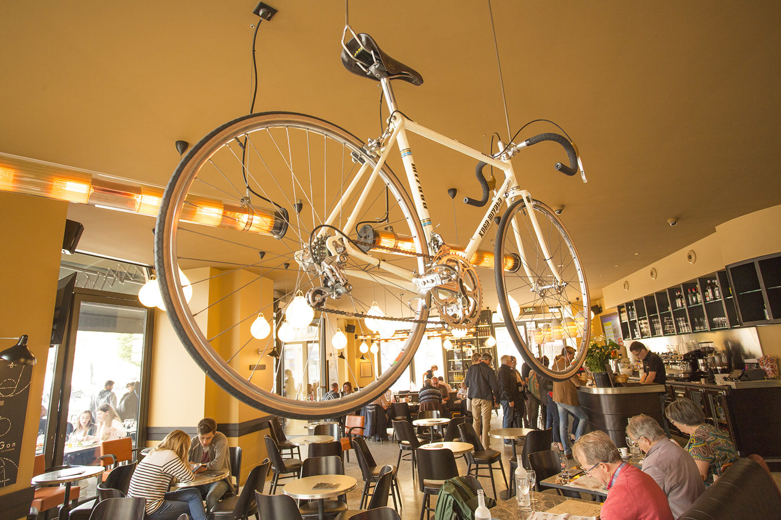 Le Bodegon. 14 place de la Victoire - 33000 Bordeaux