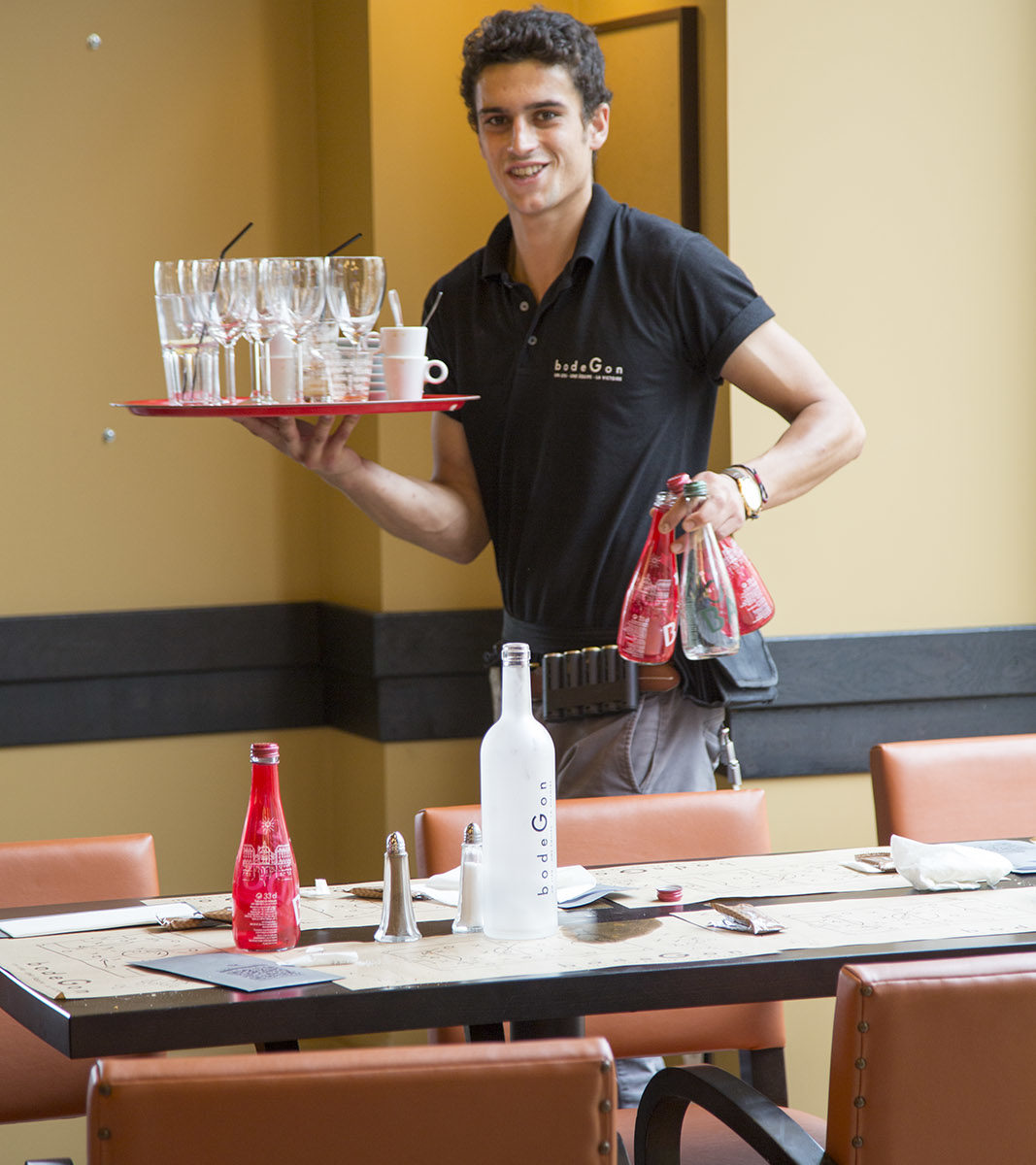 Le Bodegon. 14 place de la Victoire - 33000 Bordeaux